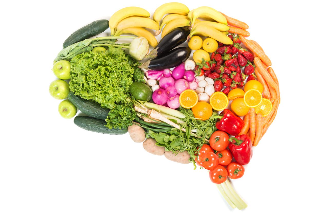 Brain-made-out-of-fruits-and-vegetables-isolated-on-white-background